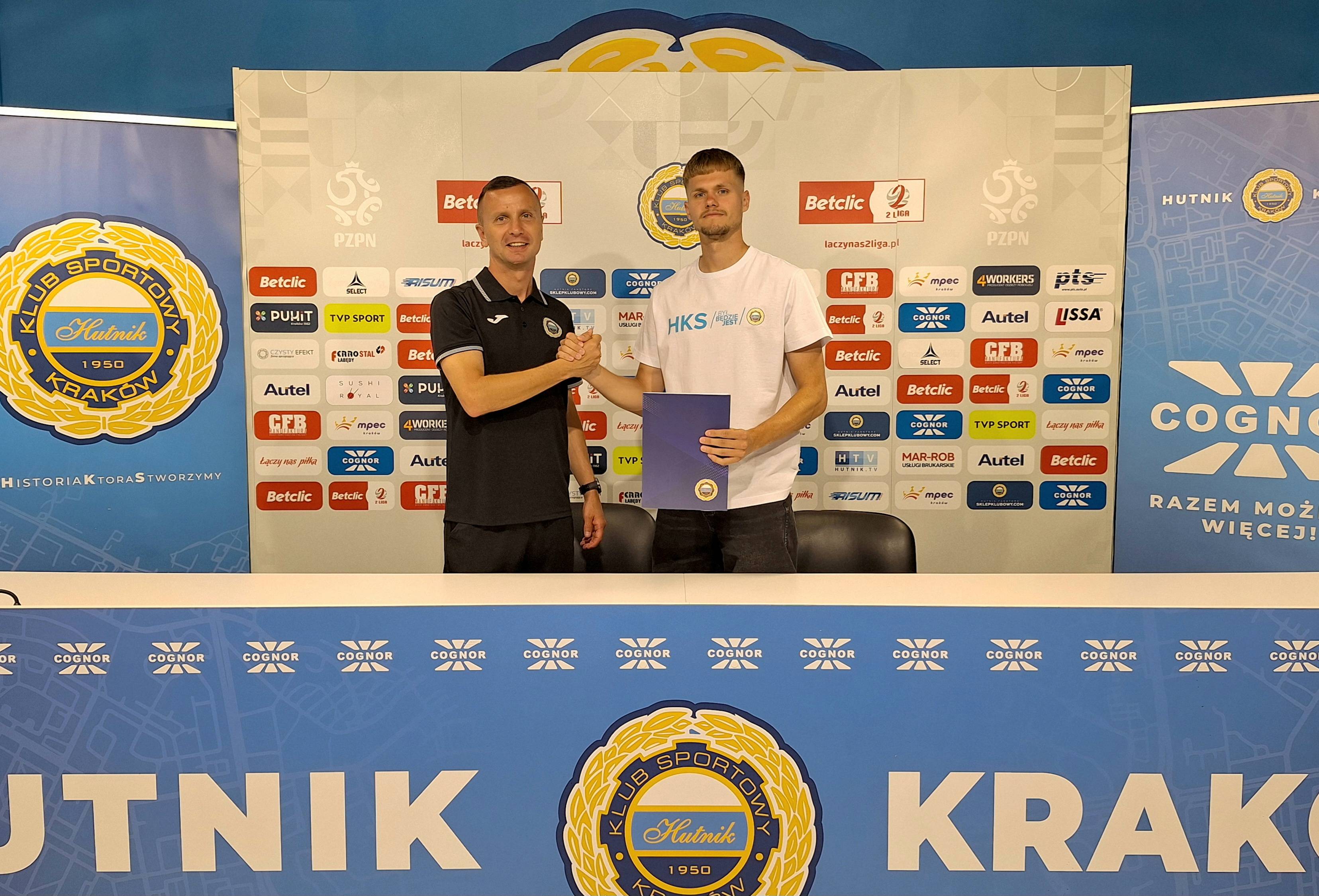Patryk Kieliś na dłużej w Hutniku!
